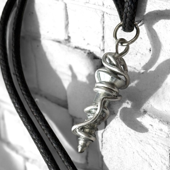 5 For $25💫Alternative Hardware Screw Necklace Pendant - Picture 1 of 8